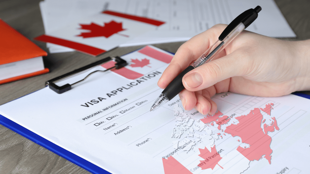 تأشيرة كندا